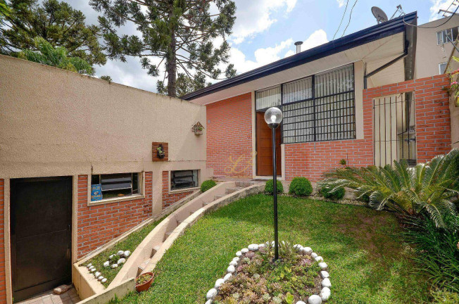 Imagem Casa com 4 Quartos à Venda, 193 m² em água Verde - Curitiba Imagem Casa com 4 Quartos à Venda, 193 m² em água Verde - Curitiba