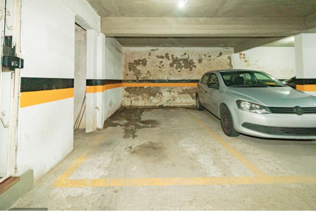 Imagem Imóvel com 2 Quartos à Venda, 77 m² em Santa Cecília - Porto Alegre Imagem Imóvel com 2 Quartos à Venda, 77 m² em Santa Cecília - Porto Alegre