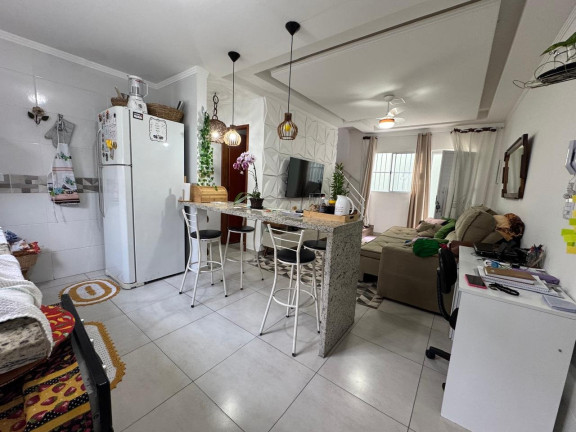 Imagem Casa com 2 Quartos à Venda, 51 m² em Maracanã - Praia Grande
