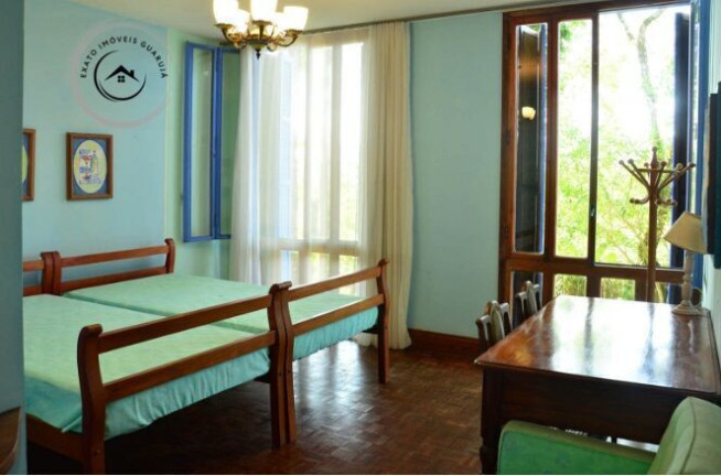 Imagem Casa com 4 Quartos à Venda, 360 m²