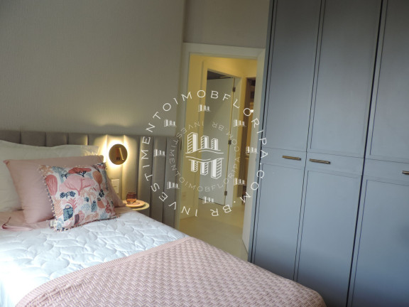 Imagem Apartamento com 2 Quartos à Venda, 60 m² em Centro - Florianópolis Imagem Apartamento com 2 Quartos à Venda, 60 m² em Centro - Florianópolis