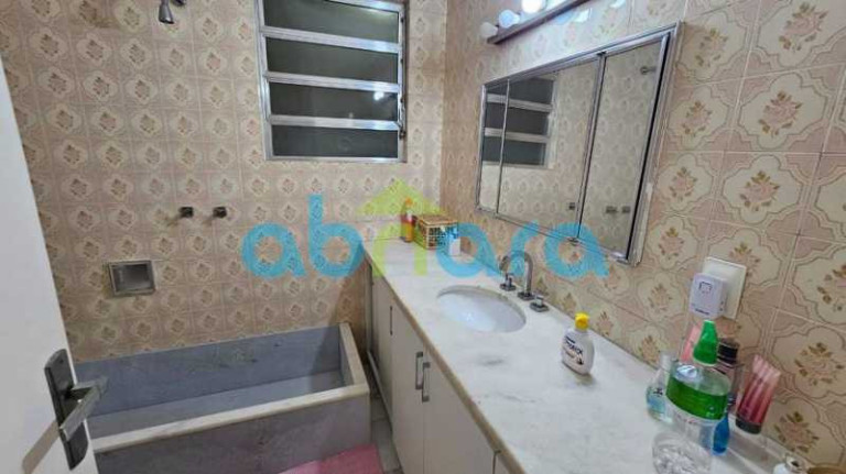 Imagem Apartamento com 4 Quartos à Venda, 125 m² em Copacabana - Rio De Janeiro Imagem Apartamento com 4 Quartos à Venda, 125 m² em Copacabana - Rio De Janeiro