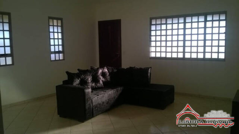 Imagem Chácara com 3 Quartos à Venda, 250 m² em Jardim Colônia - Jacareí