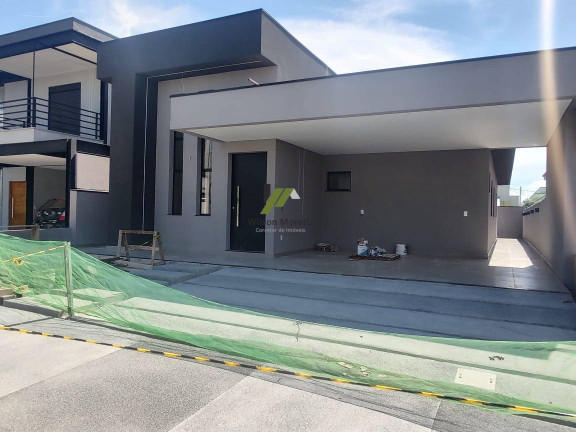 Imagem Casa de Condomínio com 3 Quartos à Venda, 166 m²