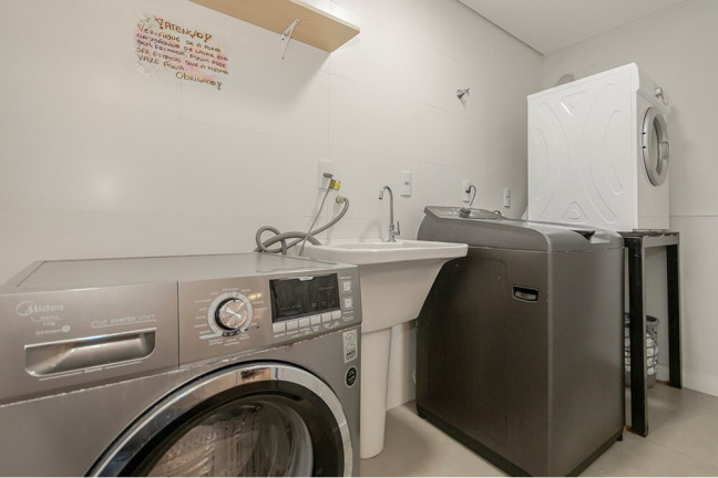 Imagem Apartamento com 3 Quartos à Venda, 93 m² em Petrópolis - Porto Alegre Imagem Apartamento com 3 Quartos à Venda, 93 m² em Petrópolis - Porto Alegre