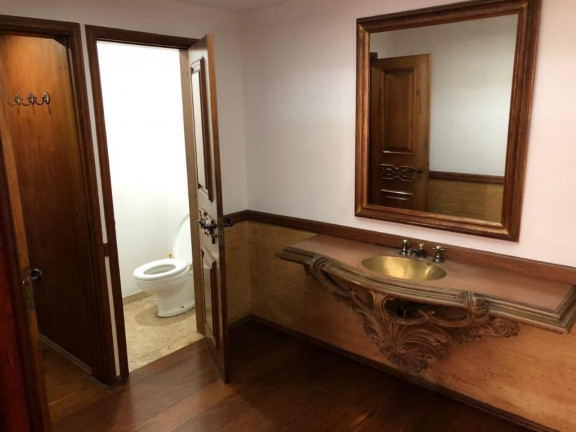 Imagem Sobrado com 4 Quartos à Venda ou Locação, 550 m² em Pacaembu - São Paulo Imagem Sobrado com 4 Quartos à Venda ou Locação, 550 m² em Pacaembu - São Paulo