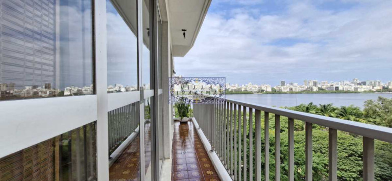 Imagem Apartamento com 1 Quarto à Venda, 74 m² em Lagoa - Rio De Janeiro Imagem Apartamento com 1 Quarto à Venda, 74 m² em Lagoa - Rio De Janeiro