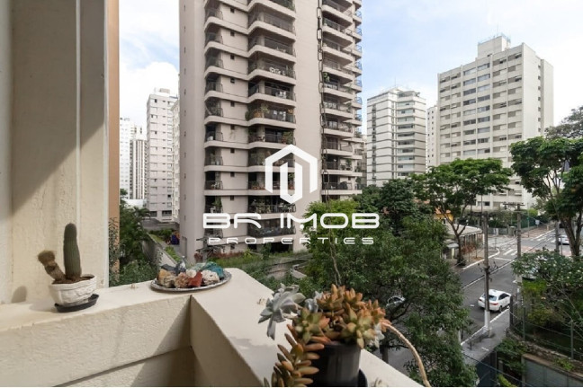 Imagem Imóvel com 3 Quartos à Venda, 126 m² em Moema - São Paulo Imagem Imóvel com 3 Quartos à Venda, 126 m² em Moema - São Paulo