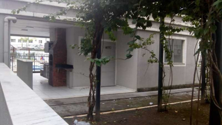 Imagem Imóvel com 2 Quartos à Venda, 45 m² em Campo Grande - Rio De Janeiro Imagem Imóvel com 2 Quartos à Venda, 45 m² em Campo Grande - Rio De Janeiro