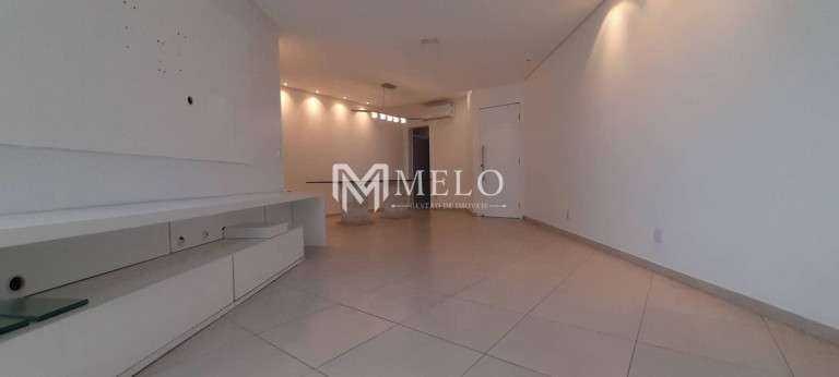 Imagem Apartamento com 4 Quartos à Venda, 123 m² em Casa Amarela - Recife