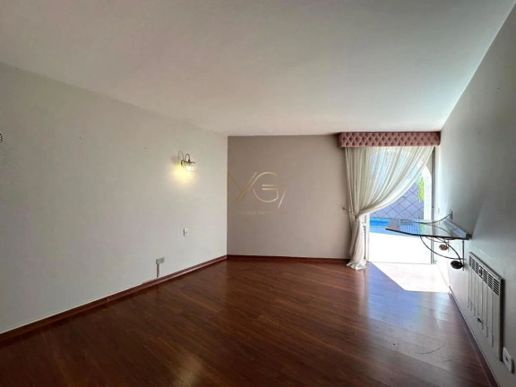Imagem Casa com 3 Quartos à Venda, 278 m² em Batel - Curitiba Imagem Casa com 3 Quartos à Venda, 278 m² em Batel - Curitiba