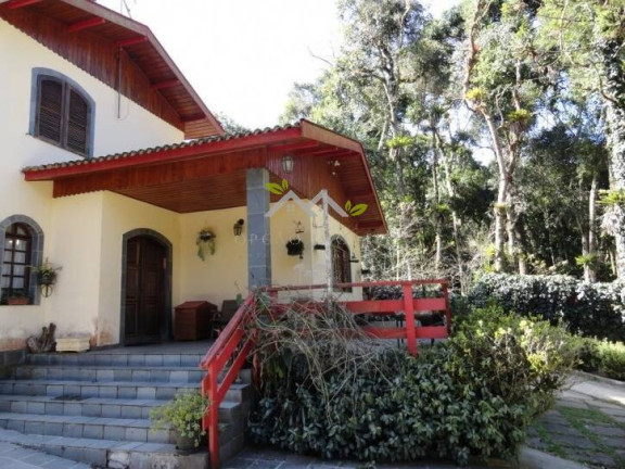 Imagem Casa com 3 Quartos à Venda, 196 m² em Vila Natal - Campos Do Jordão Imagem Casa com 3 Quartos à Venda, 196 m² em Vila Natal - Campos Do Jordão