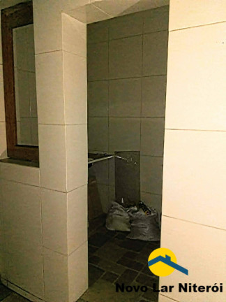 Sala Comercial à Venda, 60 m² em Centro - Niterói