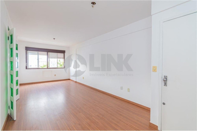 Apartamento com 2 Quartos à Venda, 74 m² em Passo Da Areia - Porto Alegre
