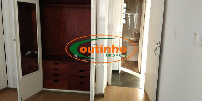 Imagem Apartamento com 5 Quartos à Venda, 294 m² em Tijuca - Rio De Janeiro Imagem Apartamento com 5 Quartos à Venda, 294 m² em Tijuca - Rio De Janeiro