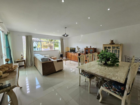Imagem Casa com 2 Quartos à Venda, 345 m² em Vargem Grande - Teresópolis Imagem Casa com 2 Quartos à Venda, 345 m² em Vargem Grande - Teresópolis