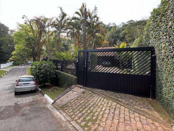 Imagem Casa à Venda, em Chácara Dos Lagos - Carapicuíba Imagem Casa à Venda, em Chácara Dos Lagos - Carapicuíba