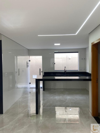 Imagem Casa com 4 Quartos à Venda, 360 m² em Planalto - Belo Horizonte Imagem Casa com 4 Quartos à Venda, 360 m² em Planalto - Belo Horizonte