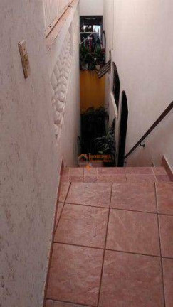 Imagem Sobrado com 6 Quartos à Venda, 200 m² em Jardim Da Mamãe - Guarulhos Imagem Sobrado com 6 Quartos à Venda, 200 m² em Jardim Da Mamãe - Guarulhos