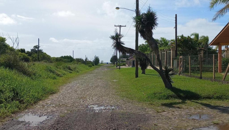 Imagem Casa com 3 Quartos à Venda, 102 m² em Centro - Capao Da Canoa Imagem Casa com 3 Quartos à Venda, 102 m² em Centro - Capao Da Canoa
