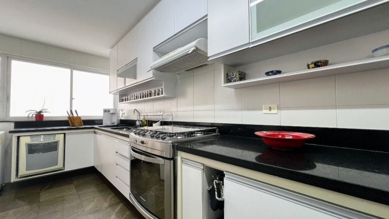 Imagem Apartamento com 3 Quartos à Venda, 152 m² em Itaim Bibi - São Paulo Imagem Apartamento com 3 Quartos à Venda, 152 m² em Itaim Bibi - São Paulo