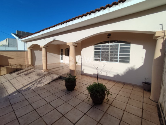 Imóvel com 3 Quartos à Venda,  em Jardim Parati - Marília