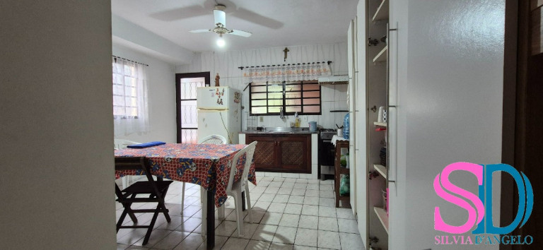 Imagem Casa com 2 Quartos à Venda, 135 m² em Centro - Ubatuba Imagem Casa com 2 Quartos à Venda, 135 m² em Centro - Ubatuba