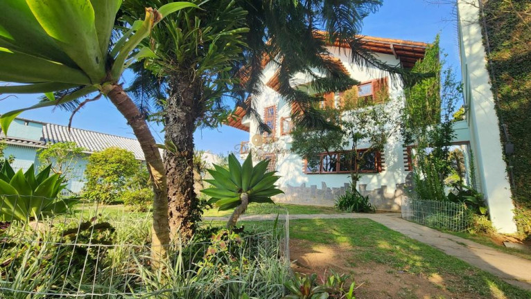 Imagem Casa com 3 Quartos à Venda, 450 m² em Golfe - Teresópolis Imagem Casa com 3 Quartos à Venda, 450 m² em Golfe - Teresópolis