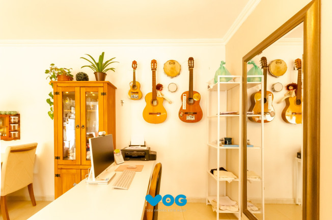 Imagem Imóvel com 3 Quartos à Venda, 127 m² em Petrópolis - Porto Alegre Imagem Imóvel com 3 Quartos à Venda, 127 m² em Petrópolis - Porto Alegre