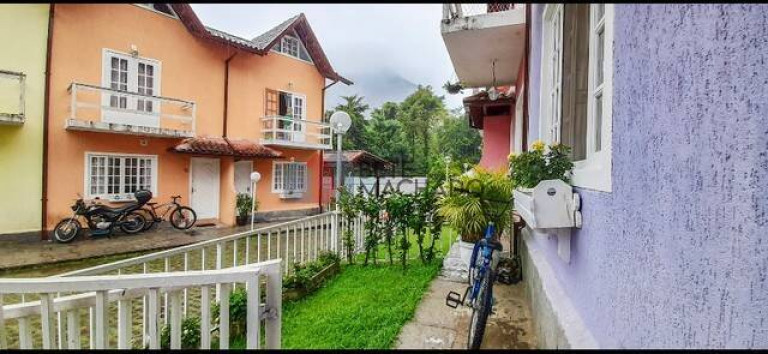 Imagem Casa com 3 Quartos à Venda, 103 m² em Ermitage - Teresópolis