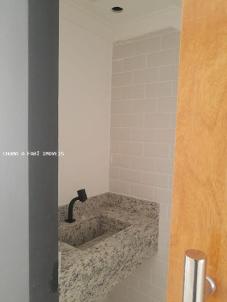 Imagem Casa com 3 Quartos à Venda, 180 m² em Vila Carrão - São Paulo