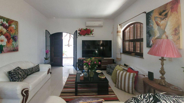 Imagem Casa com 4 Quartos à Venda, 321 m² em Itaipu - Niterói Imagem Casa com 4 Quartos à Venda, 321 m² em Itaipu - Niterói