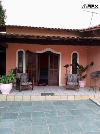 Imagem Casa com 3 Quartos à Venda, 420 m² em Piratininga - Niterói