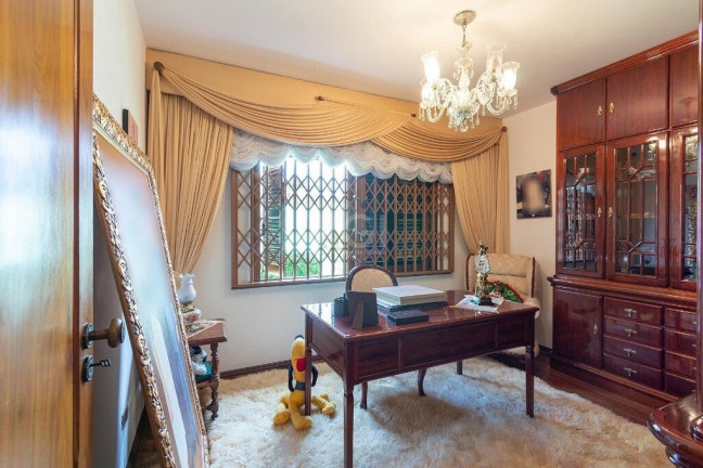 Imagem Casa com 4 Quartos à Venda, 725 m² em Vila Assunção - Porto Alegre Imagem Casa com 4 Quartos à Venda, 725 m² em Vila Assunção - Porto Alegre