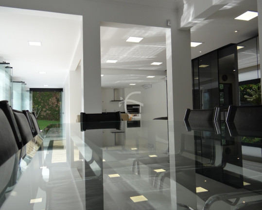 Imagem Casa com 4 Quartos à Venda, 500 m² em Glória - Joinville