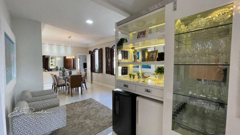 Imagem Casa com 3 Quartos à Venda, 400 m² em Itapuã - Vila Velha Imagem Casa com 3 Quartos à Venda, 400 m² em Itapuã - Vila Velha