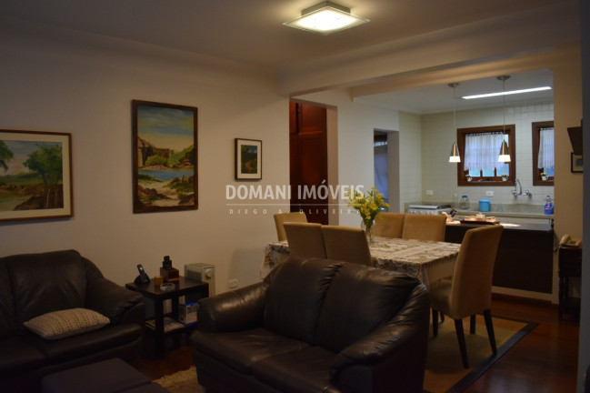 Imagem Imóvel com 3 Quartos à Venda, 104 m² em Região De Capivari - Campos Do Jordão Imagem Imóvel com 3 Quartos à Venda, 104 m² em Região De Capivari - Campos Do Jordão