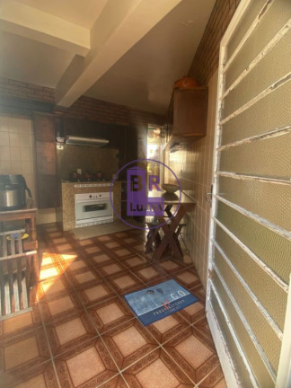 Imagem Sobrado com 3 Quartos à Venda, 291 m² em Kennedy - Londrina Imagem Sobrado com 3 Quartos à Venda, 291 m² em Kennedy - Londrina