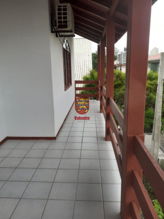 Imagem Casa com 3 Quartos à Venda, 240 m² em Capoeiras - Florianópolis Imagem Casa com 3 Quartos à Venda, 240 m² em Capoeiras - Florianópolis
