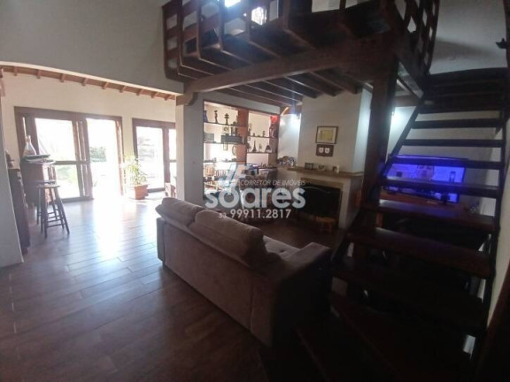 Imagem Sobrado com 3 Quartos à Venda, 247 m² em Areal - Pelotas