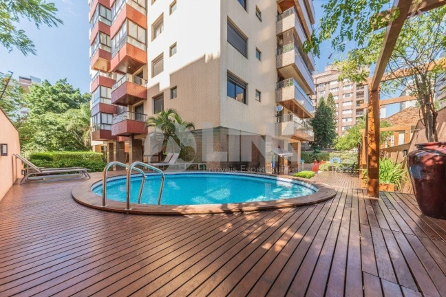 Imagem Apartamento com 3 Quartos à Venda, 240 m² em Moinhos De Vento - Porto Alegre