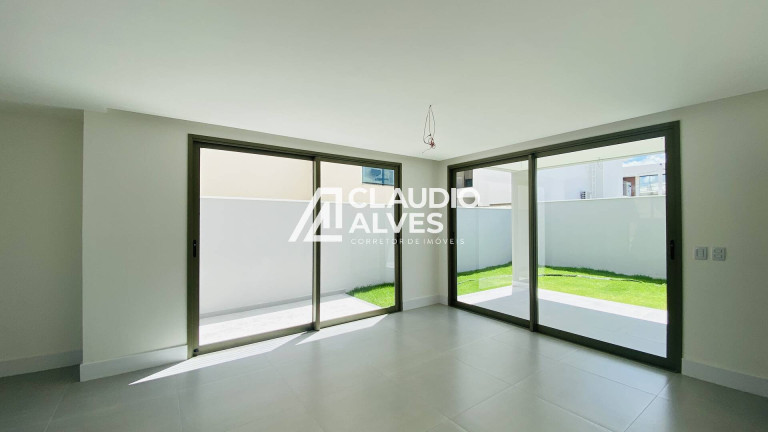 Imagem Casa de Condomínio com 4 Quartos à Venda, 225 m² em Papagaio - Feira De Santana