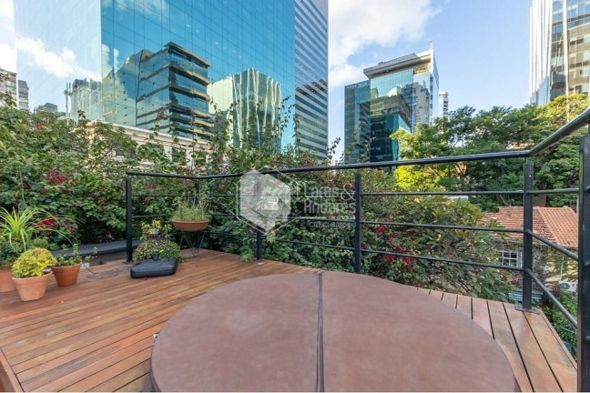 Imagem Casa com 3 Quartos à Venda, 200 m² em Vila Nova Conceição - São Paulo Imagem Casa com 3 Quartos à Venda, 200 m² em Vila Nova Conceição - São Paulo