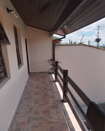 Imagem Sobrado com 3 Quartos à Venda, 250 m² em Vila Suissa - Mogi Das Cruzes Imagem Sobrado com 3 Quartos à Venda, 250 m² em Vila Suissa - Mogi Das Cruzes