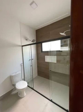 Imagem Casa com 3 Quartos à Venda, 228 m² em Taubaté Imagem Casa com 3 Quartos à Venda, 228 m² em Taubaté
