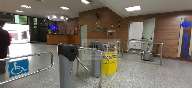 Sala Comercial à Venda, 37 m² em Centro - Campinas