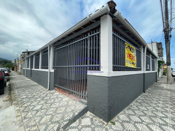 Casa com 4 Quartos para Alugar, 190 m² em Centro - Ubatuba