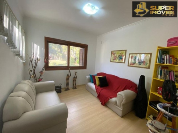 Imagem Casa com 3 Quartos à Venda, 450 m² em Laranjal - Pelotas Imagem Casa com 3 Quartos à Venda, 450 m² em Laranjal - Pelotas