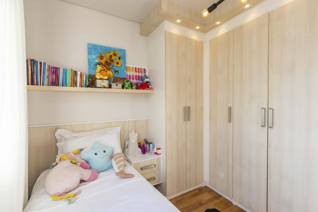 Imagem Casa de Condomínio com 3 Quartos à Venda, 175 m² em Uberaba - Curitiba