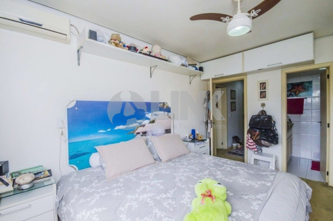 Imagem Imóvel com 3 Quartos à Venda, 207 m² em Menino Deus - Porto Alegre